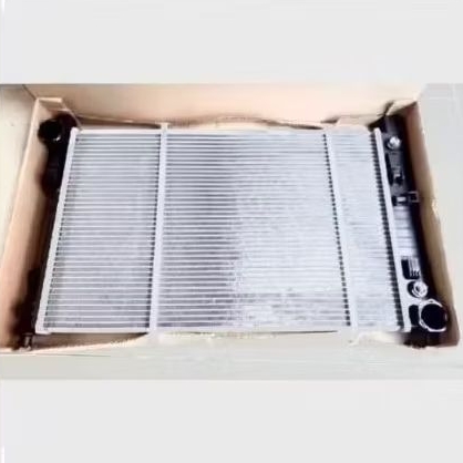 Radiator MercedesBenz C180 C240 W203