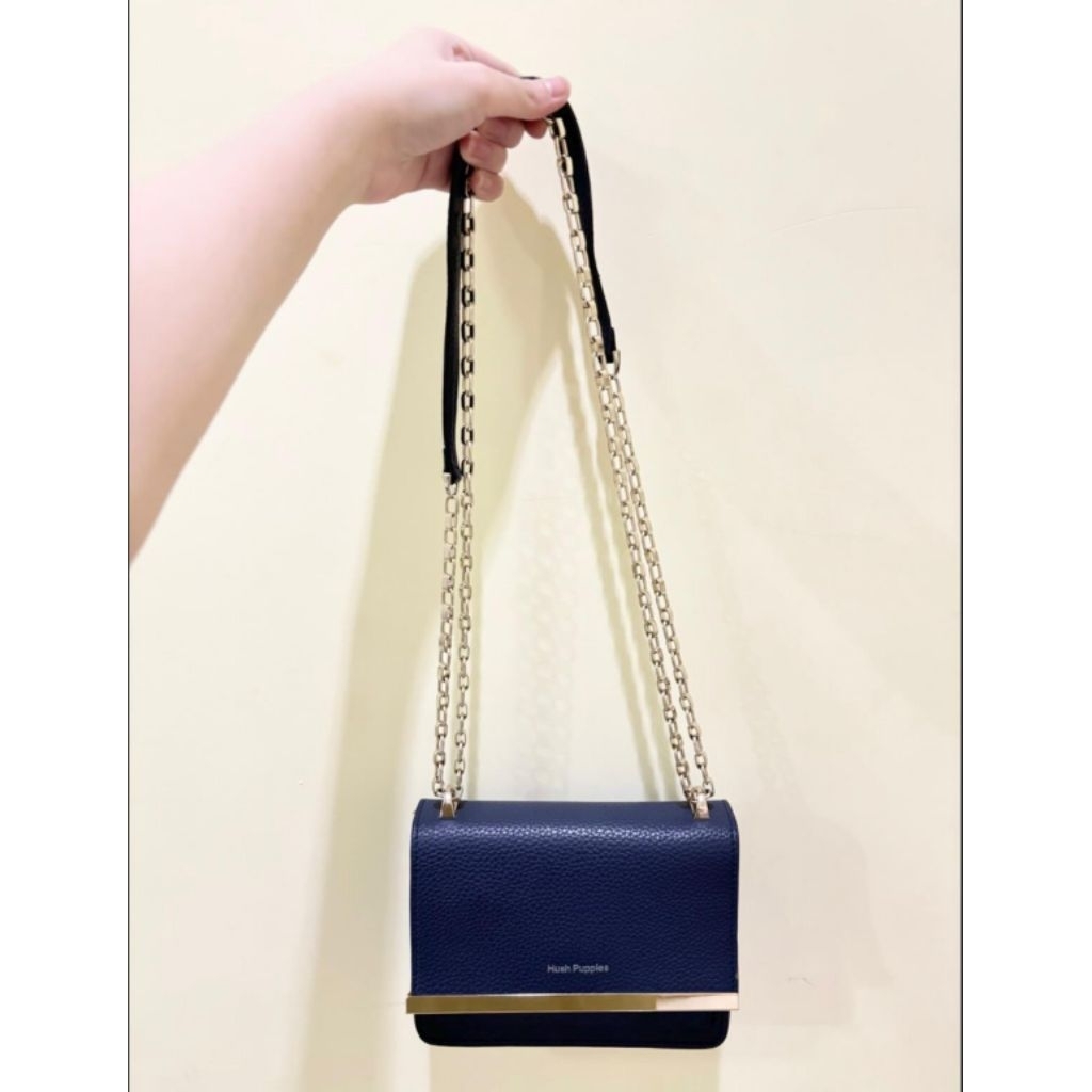 [Preloved] Hush Puppies Navy Sling Bag