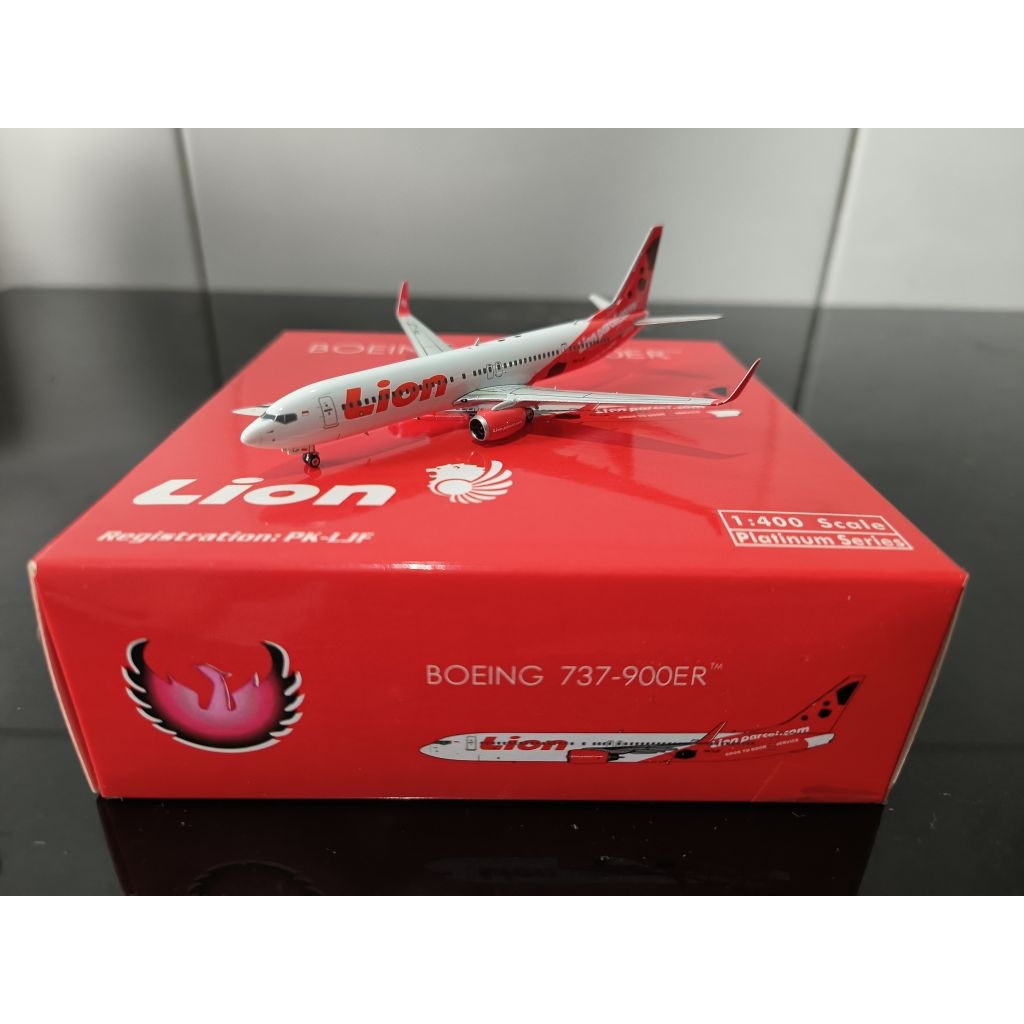Diecast Lion Air Boeing B737-900ER LJF Batik Phoenix Model 1:400