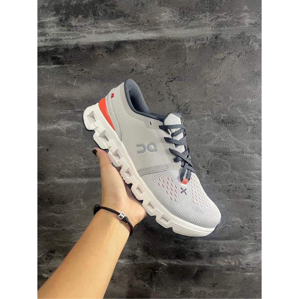 Sepatu On Cloud X4 Silver Flame