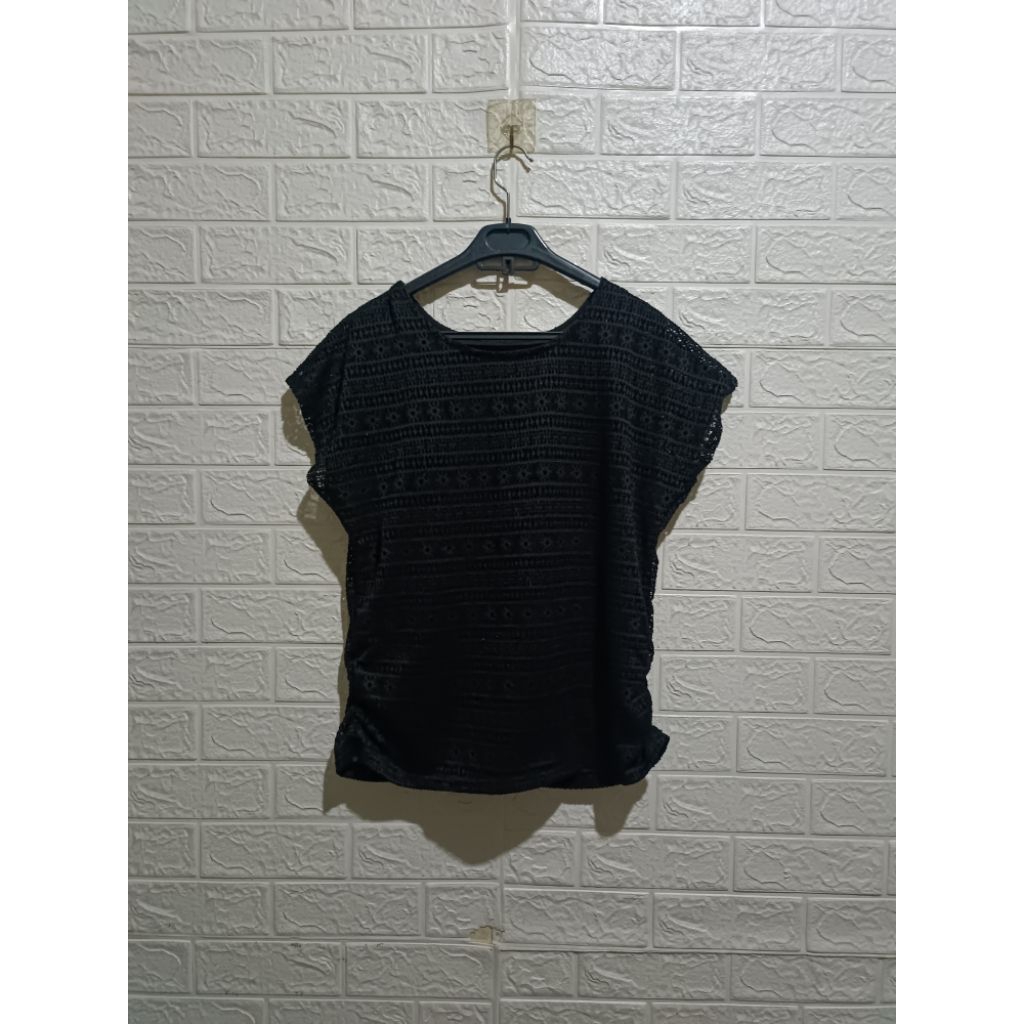 Atasan blouse brokat jaring  hitam pekat