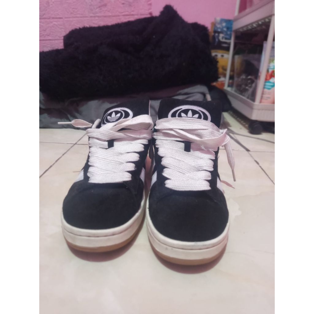 Adidas Campus size 42