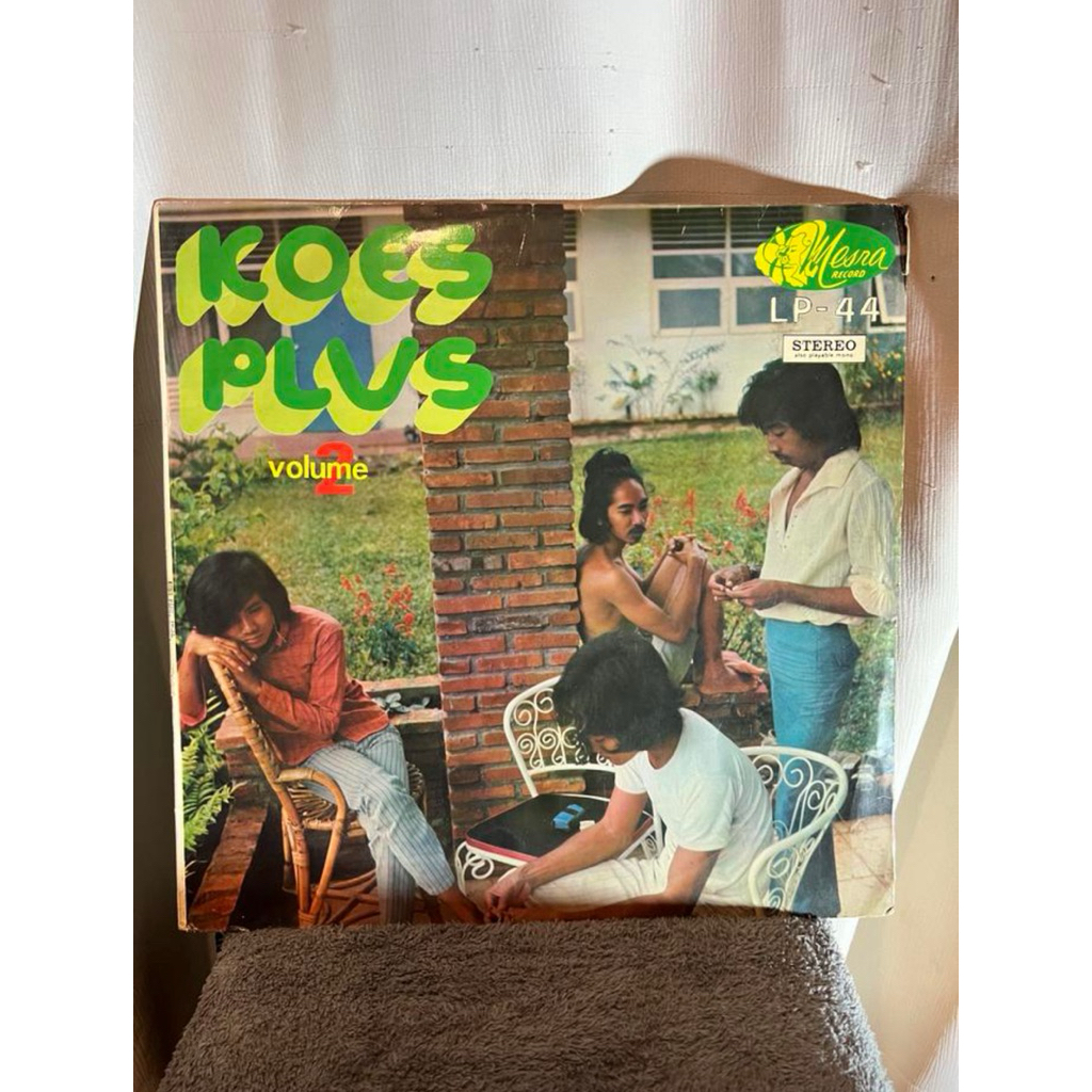 Vinyl Koes Plus - Volume 2 / Piringan Hitam Koes Plus - Volume 2