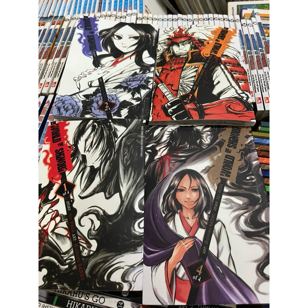 world of Shinobi Vol 1-4( di jual per 1 Set)