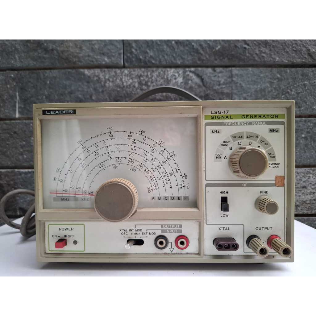 Leader LSG-17 RF Signal Generator