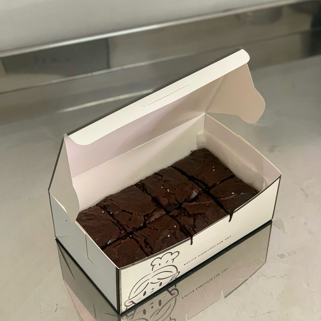 

FUDGY BROWNIES | Cheesecake Biscoff Smores Brownie Uk 20x12