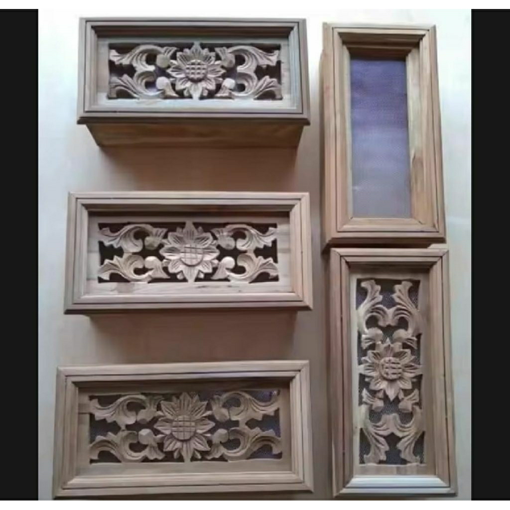 Loster / Roster kayu angin-angin ventilasi boven jalusi kayu jati Jepara