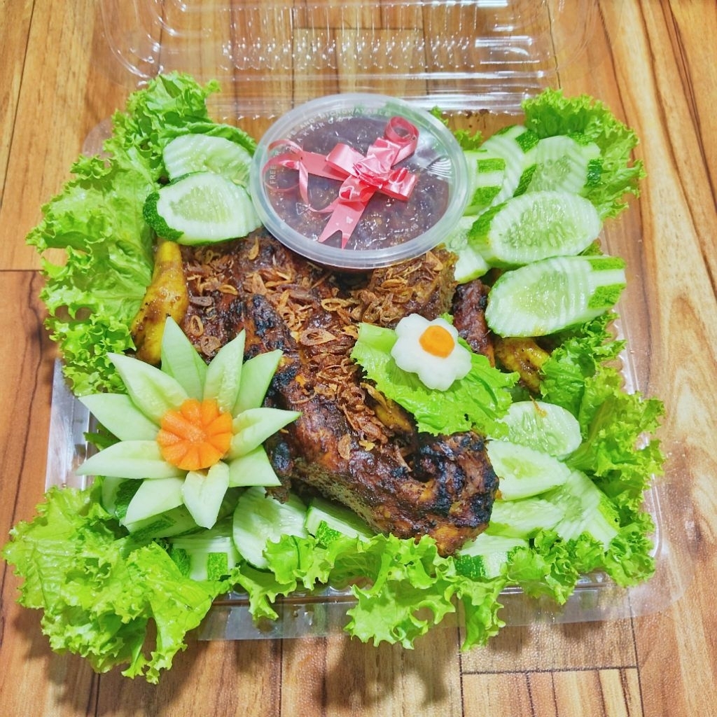 

Ayam Bekakak/Ayam Kampung/Ayam Negeri/Ayam ingkung 1 ekor