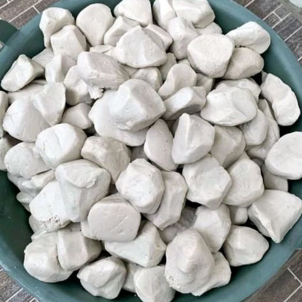 

1 Pack Basreng Mentah 1 Kg + 2 Pack Saus Jebew ukuran Besar