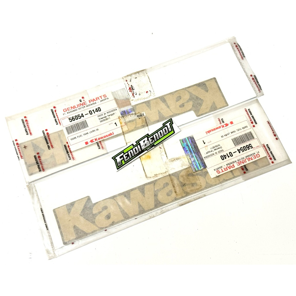 ( NOS ) SEPASANG STIKER STICKER STRIPING TANGKI TENGKI NINJA RR OLD HITAM 2008 ORIGINAL