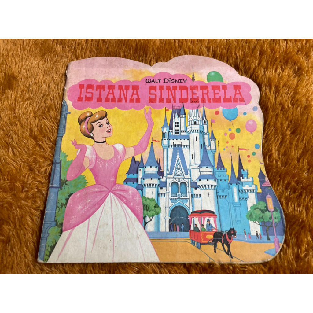 Buku preloved Istana Sinderela (buku tahun 1976)