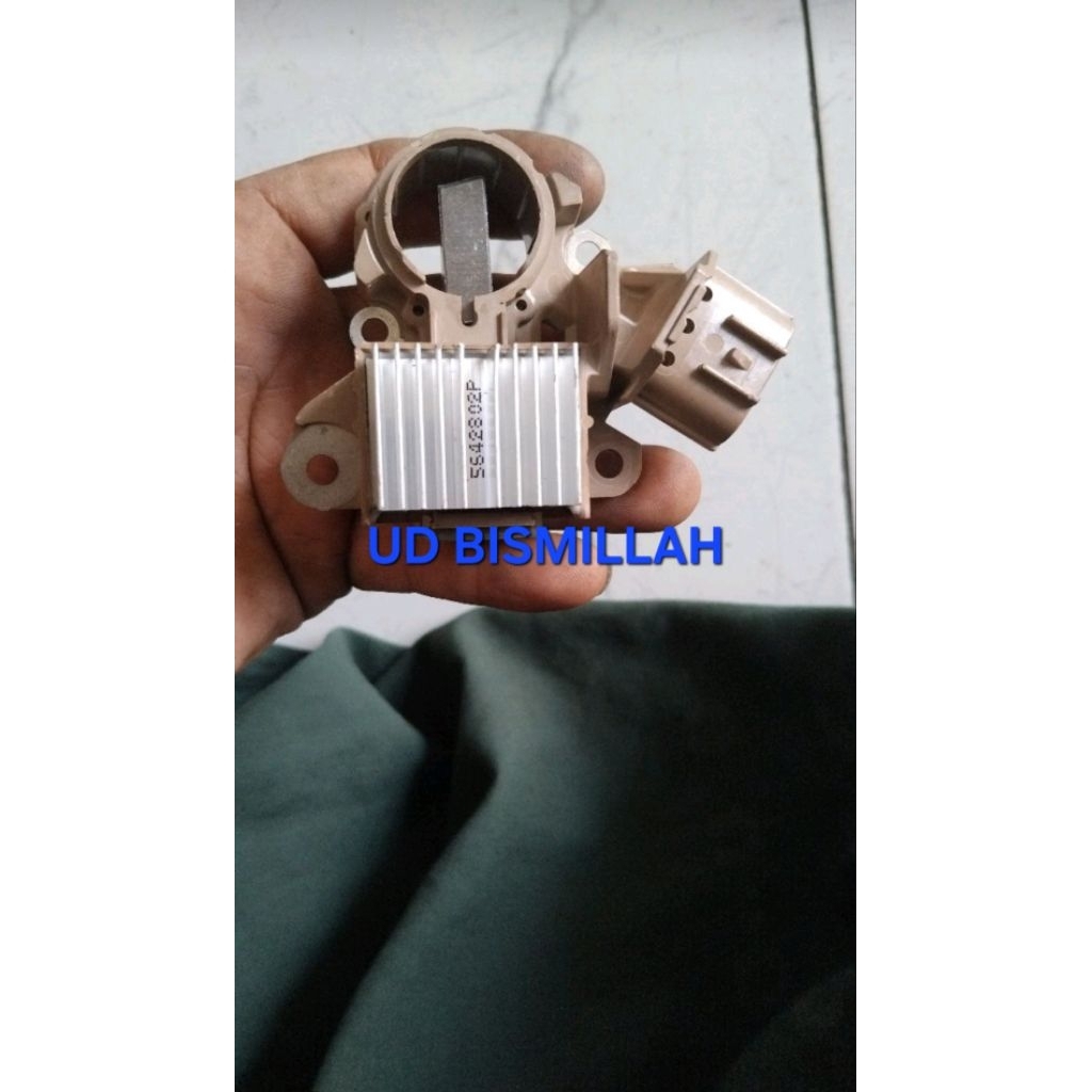 ic regulator dinamo amper nissan serena c26 baru ori