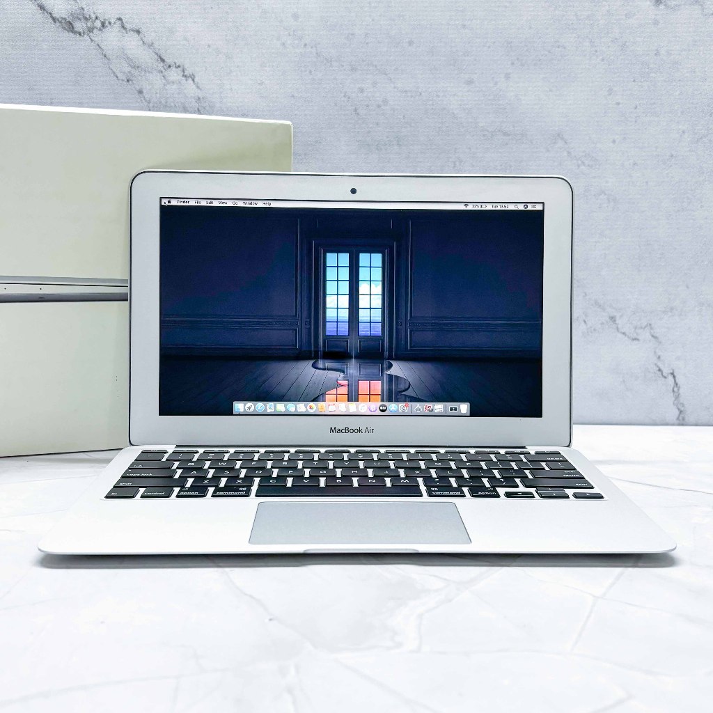 MacBook Air 2015 MJVM2 8GB 128GB 11inch SECOND ORIGINAL FULLSET BOX