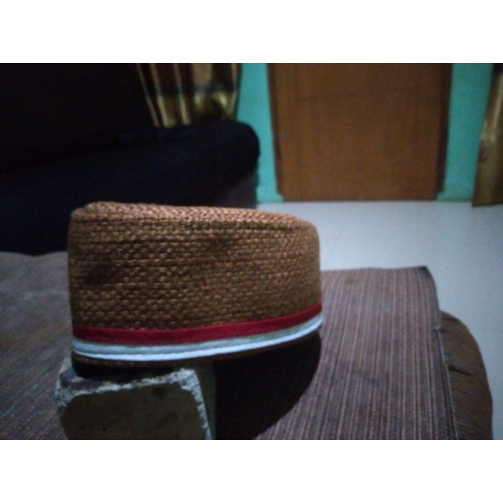 peci goni veteran merah putihh