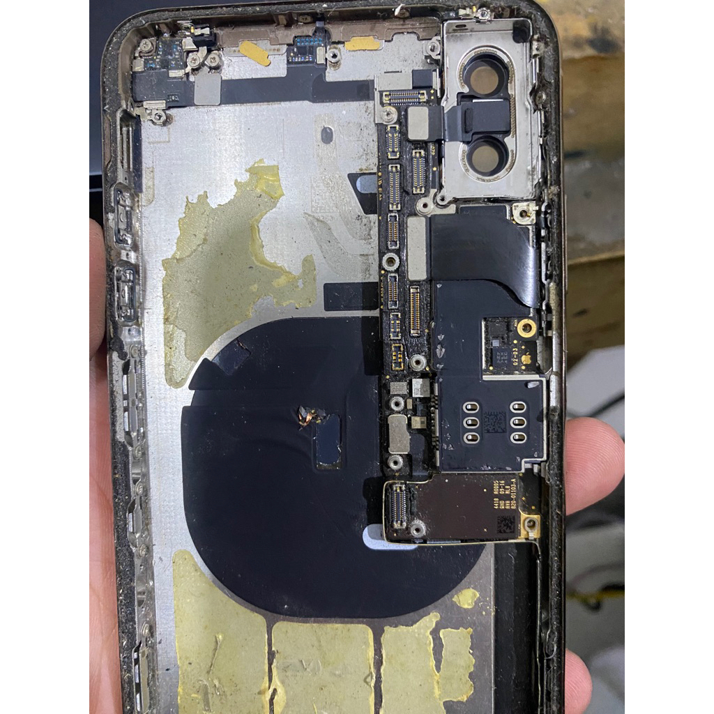 mesin iphone xs max lock icloud