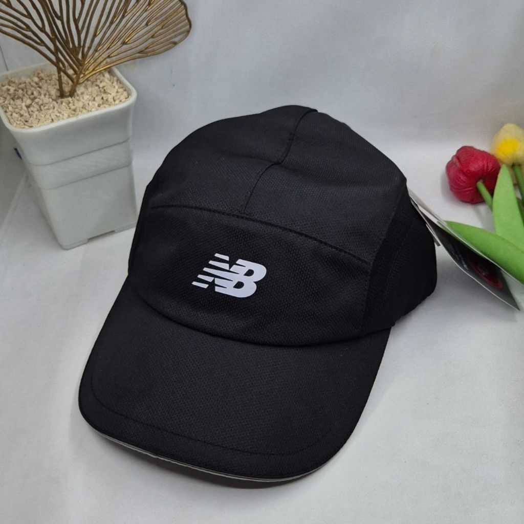TOPI NB PERFORMANCE RUNNING TRAINING CAP UNISEX ORIGINAL TOPI LARI PRIA WANITA