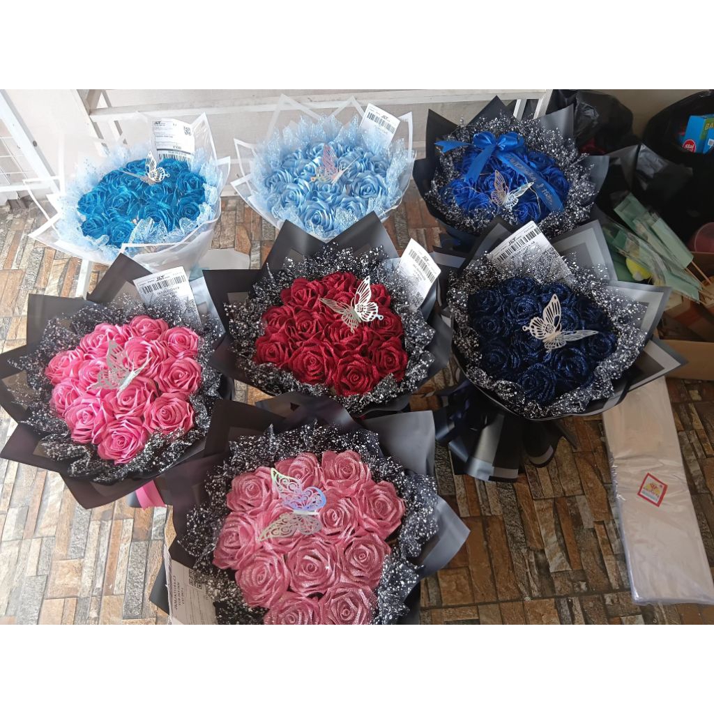 

BUKET PITA SATIN SURABAYA MURAH (bouquetsalsaa_surabaya)