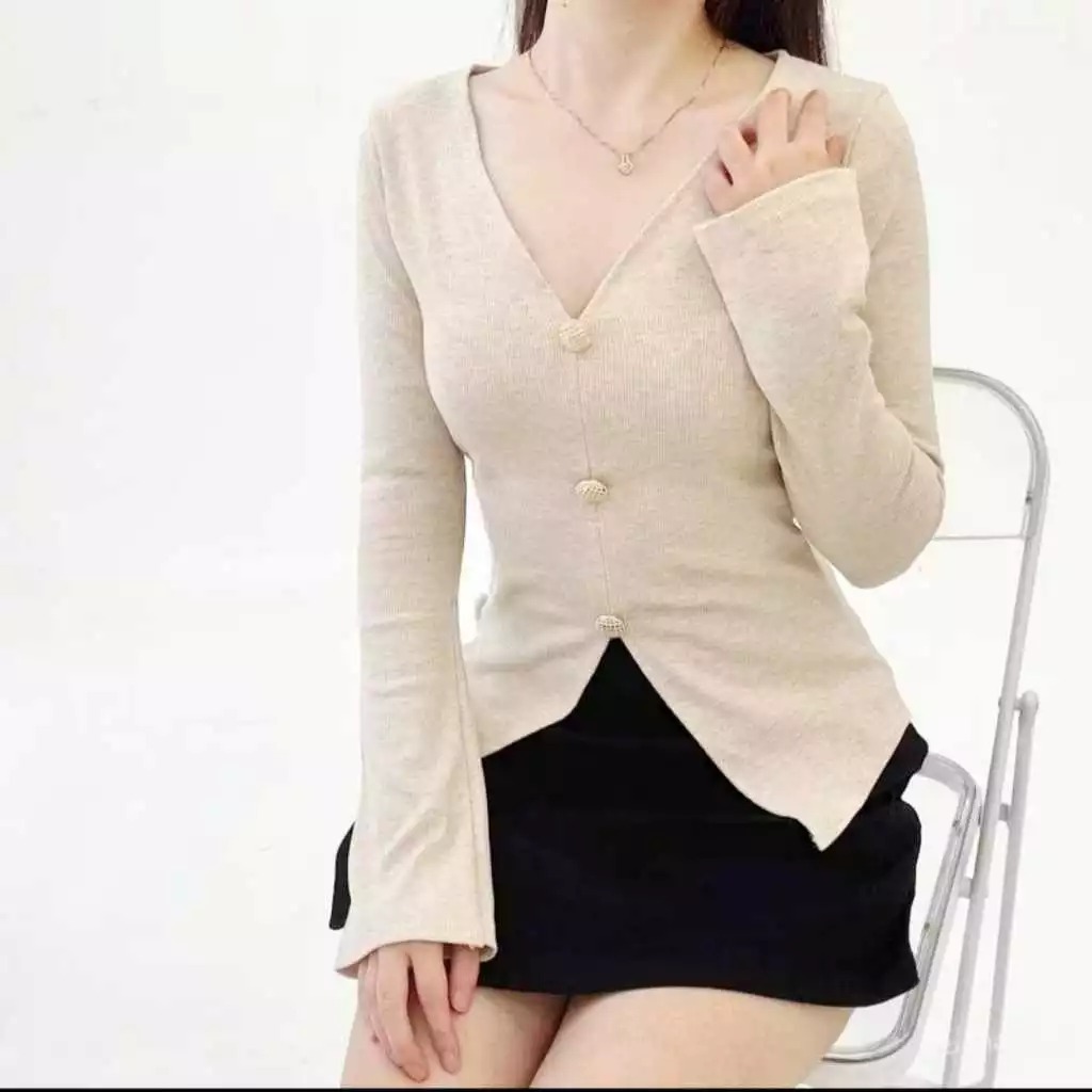 Jade Top - Atasan Wanita Lengan Terompet Top Knit V-Neck Kancing Lengan Panjang