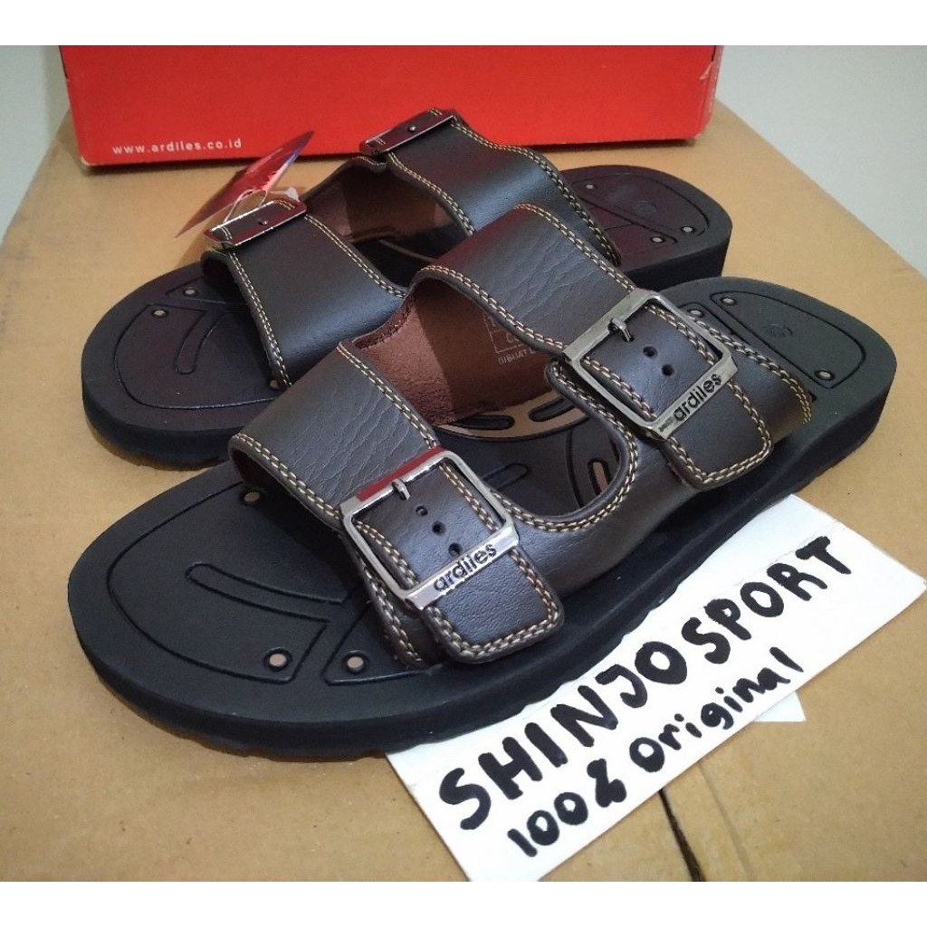 SELOP SANDAL PRIA ARDILES LEBARAN KONDANGAN KULIT SINTETIS HITAM COKELAT HADIAH BAPAK SUAMI KAKAK