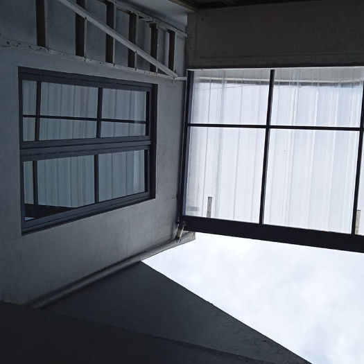 Kanopi Spandek Transparan Bikin Tampilan Rumah Kamu Makin Cantik