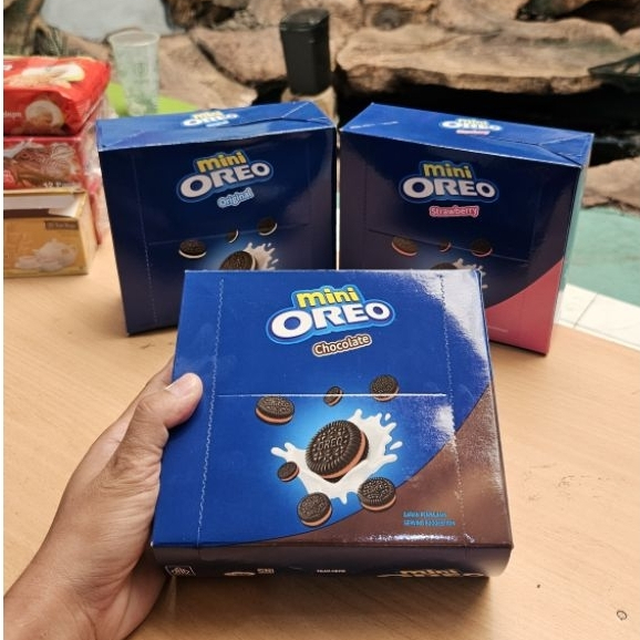 

ED 06.26 BOX 204GR - OREO MINI BOX ISI 10PCS RASA COKLAT - ORIGINAL - STROBERI / BISKUIT MINI OREO BOX