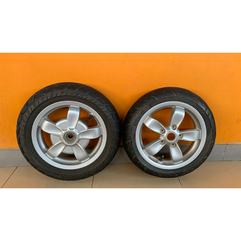 Velg Original Vespa Matic Primavera Ring 11
