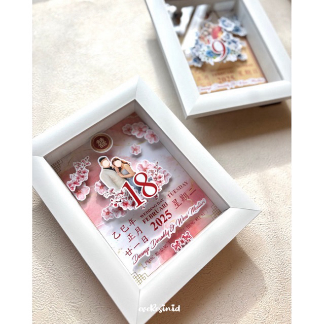 

Kalender Sangjit - everesin.id - Kalender Pernikahan Custom - Kalender Sangjit Custom - Kalender Sangjit Pernikahan - Bingkai Kalender Custom - Bingkai Custom - Kalender Wedding - Prewedding