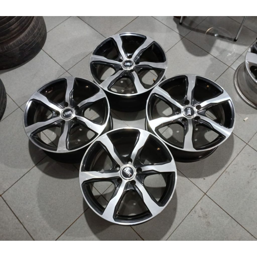Velg Mobil Second Hsr Tulehu Ring 17 Lebar 7 pcd 5x114.3 Et42