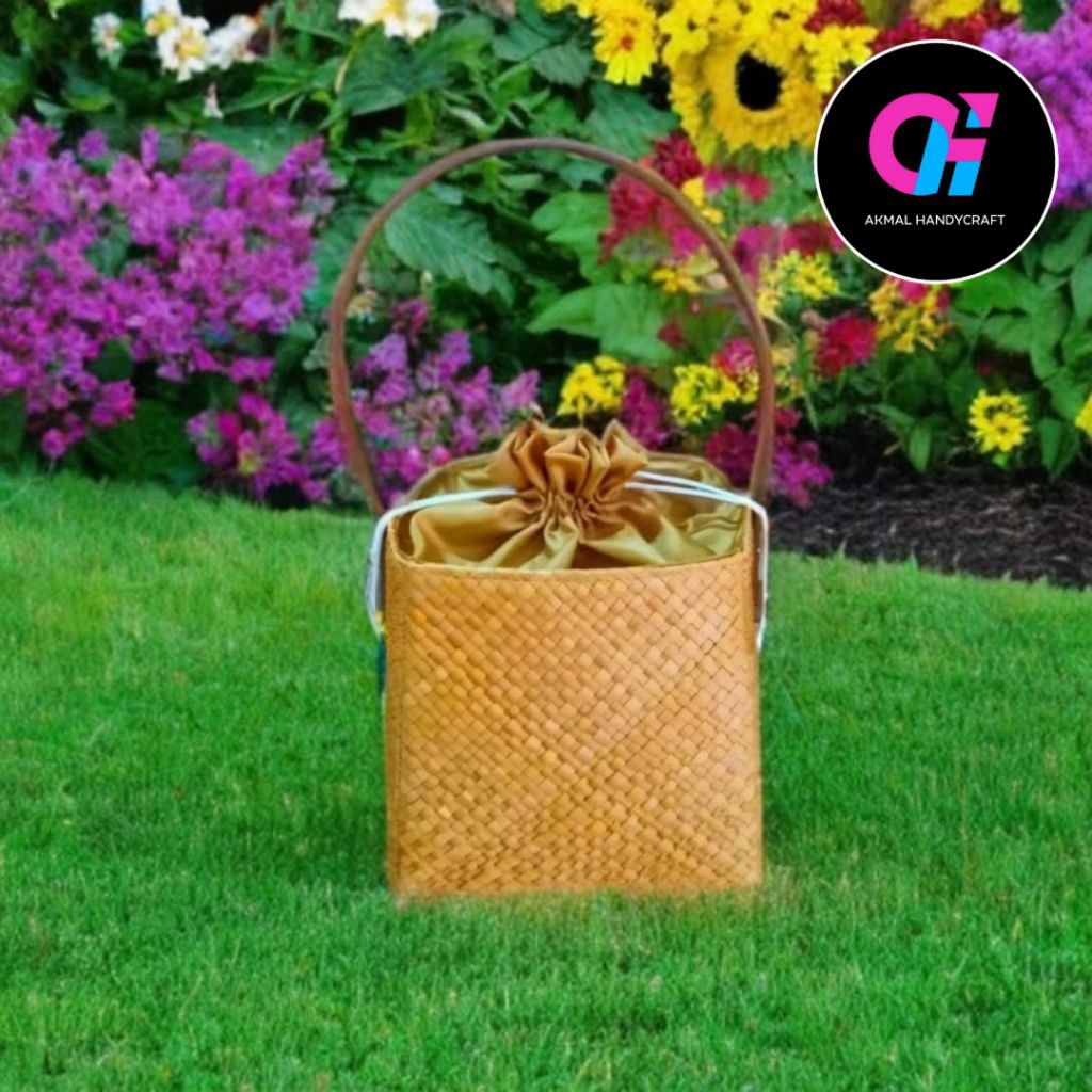 

Akmal Handycraft Tas Hampers Stoples Bahan Pandan Kapasitas 2 Stoples