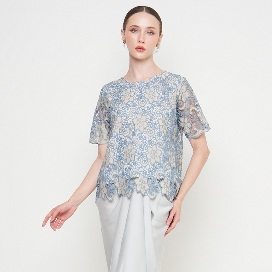 Holy Peony Beatrice Top Brokat Wanita Lengan Pendek