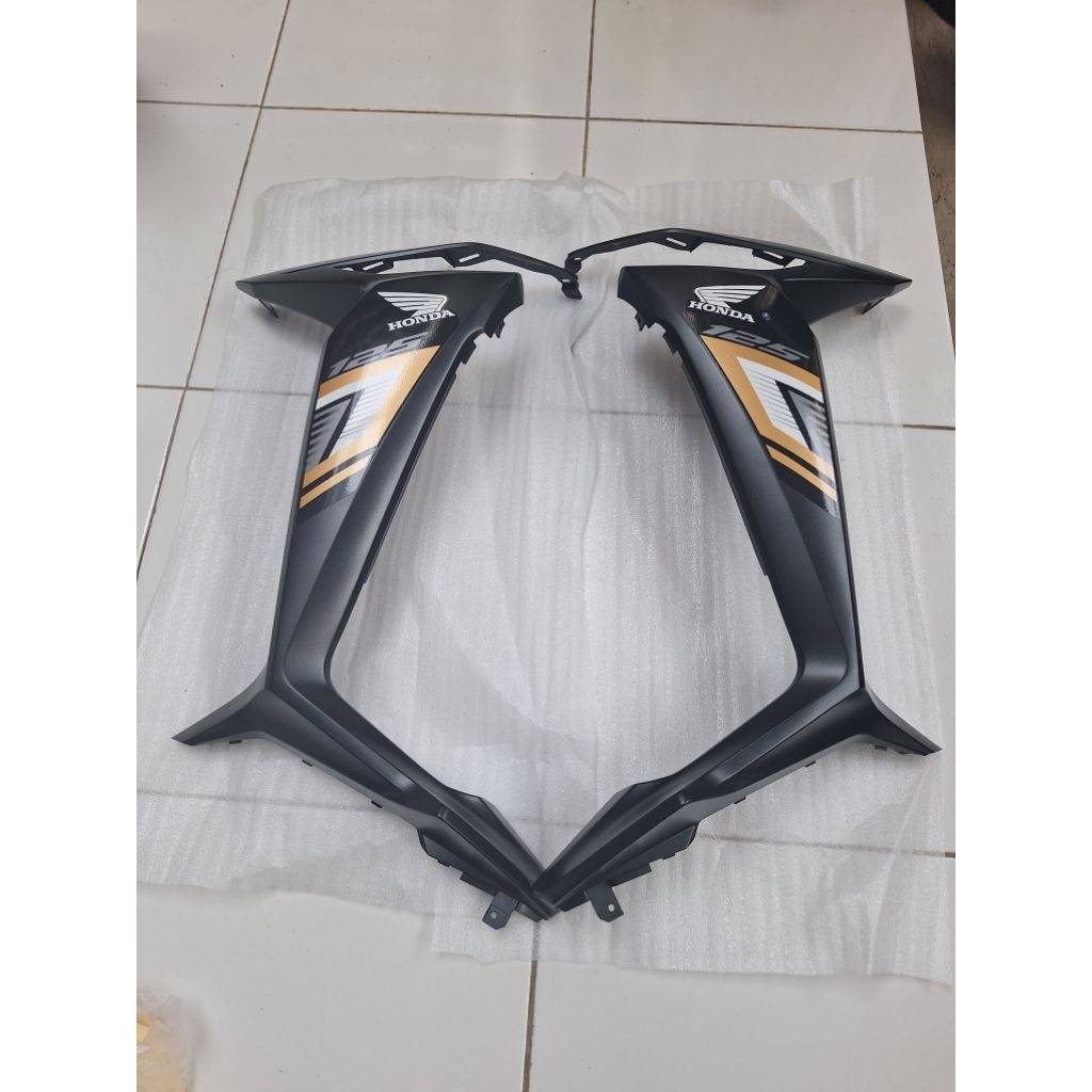cover l r front sayap body bodi supra x 125 fi 2023 hitam dop lis coklat gold