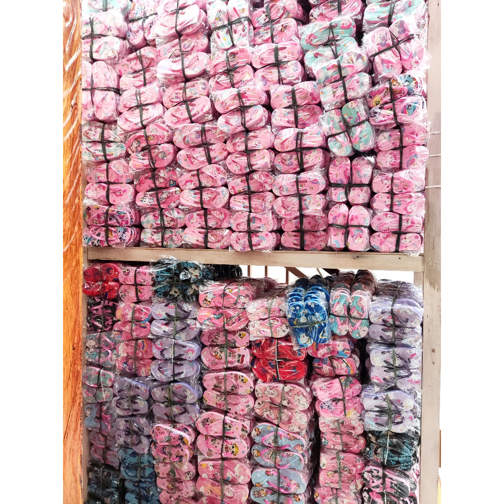 Grosir kodian  sandal anak laki-laki dan perempuan karakter