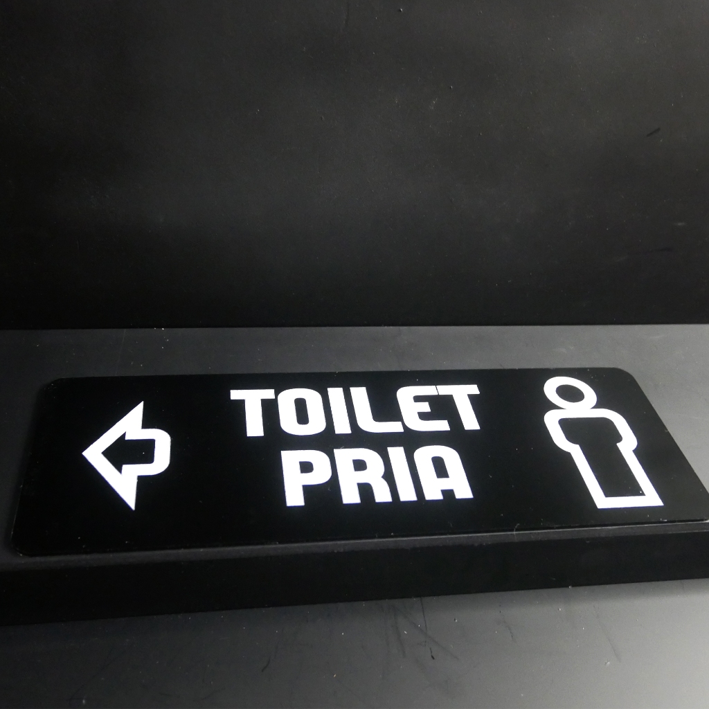 Papan Toilet acrylic mopdern ukuran 30x10 akrilik tulisan toilet pria wanita