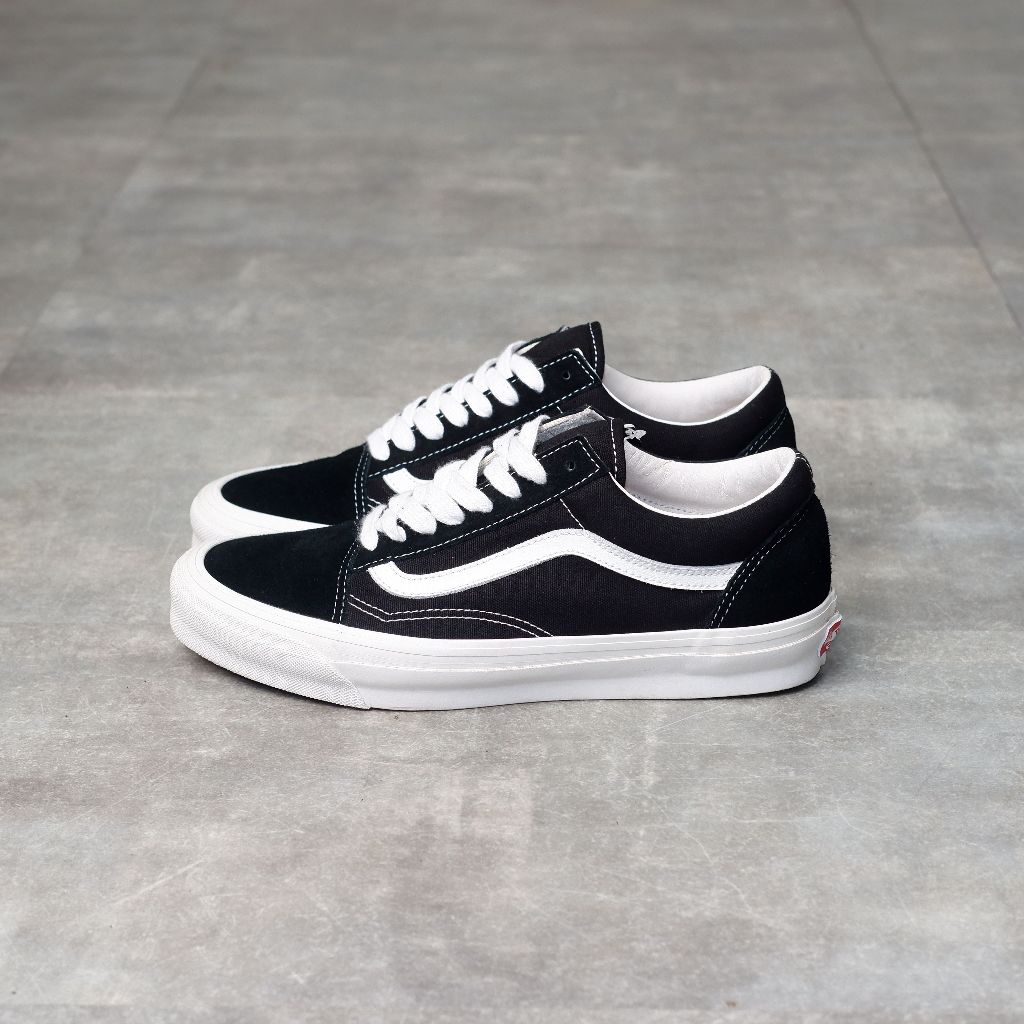 VAULT OG OLD SKOOL LX BLACK/WHITE