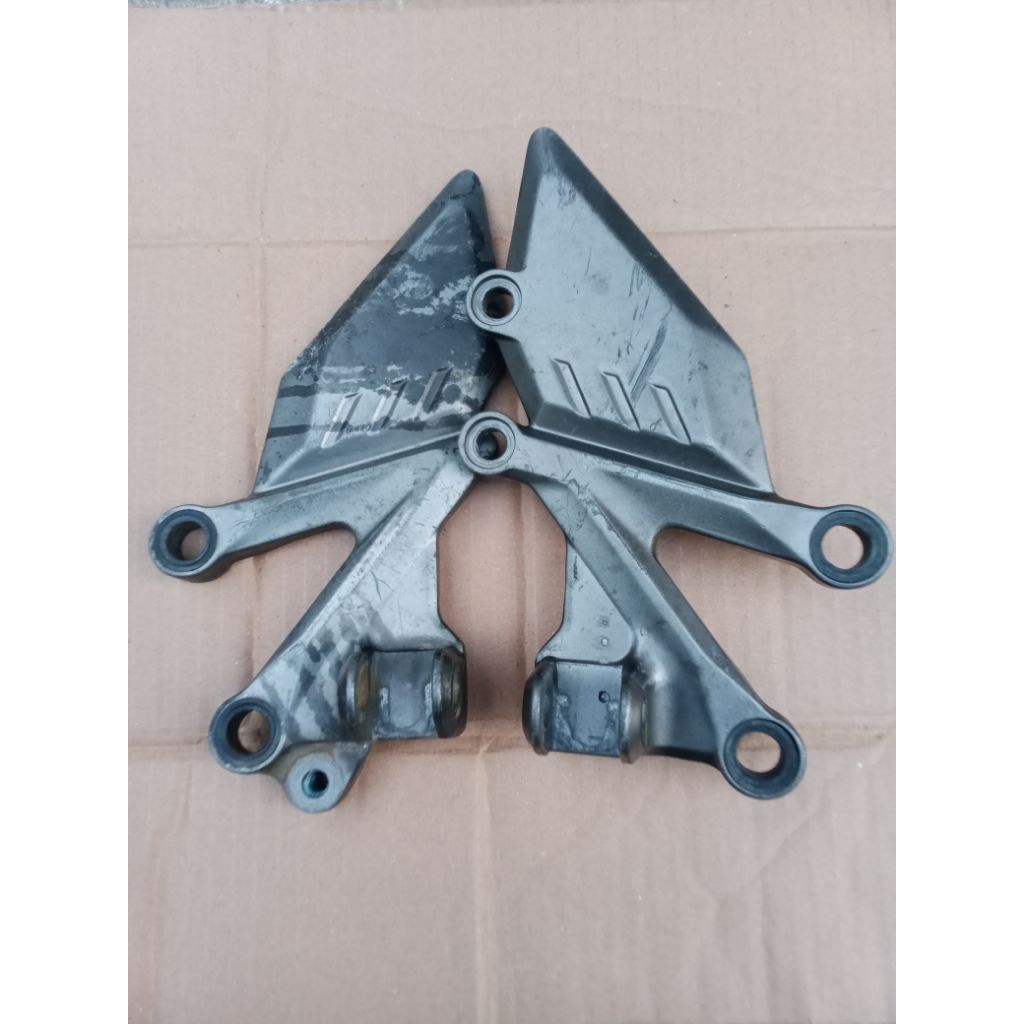 Footstep Postep Pijakan Kaki Depan Kawasaki Ninja Mono 250 Fi Ori