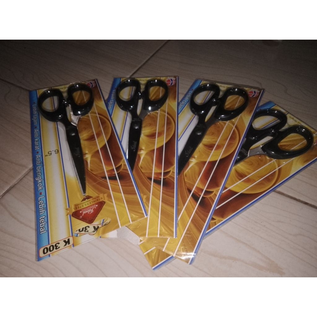 

(PRELOVED NEW) GUNTING