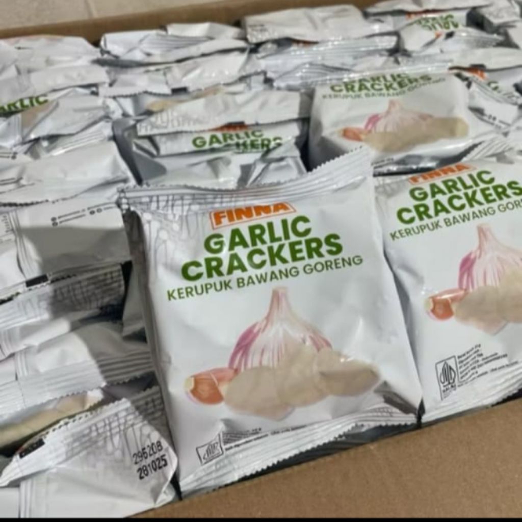 

Finna Garlic Crackers Kerupuk Bawang Goreng Matang Siap Saji Isi 60 Bks @10gr