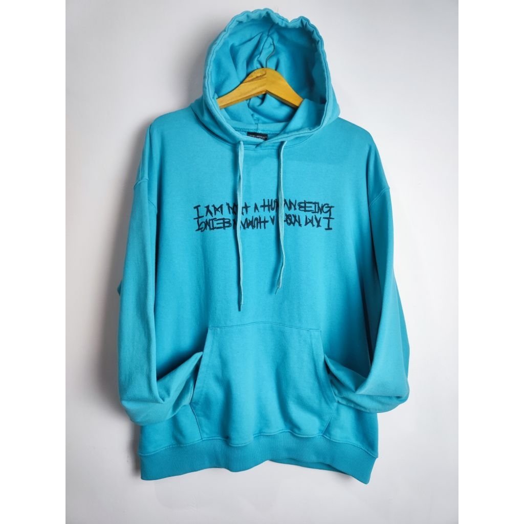 HOODIE Iam Not Human Being pRelope