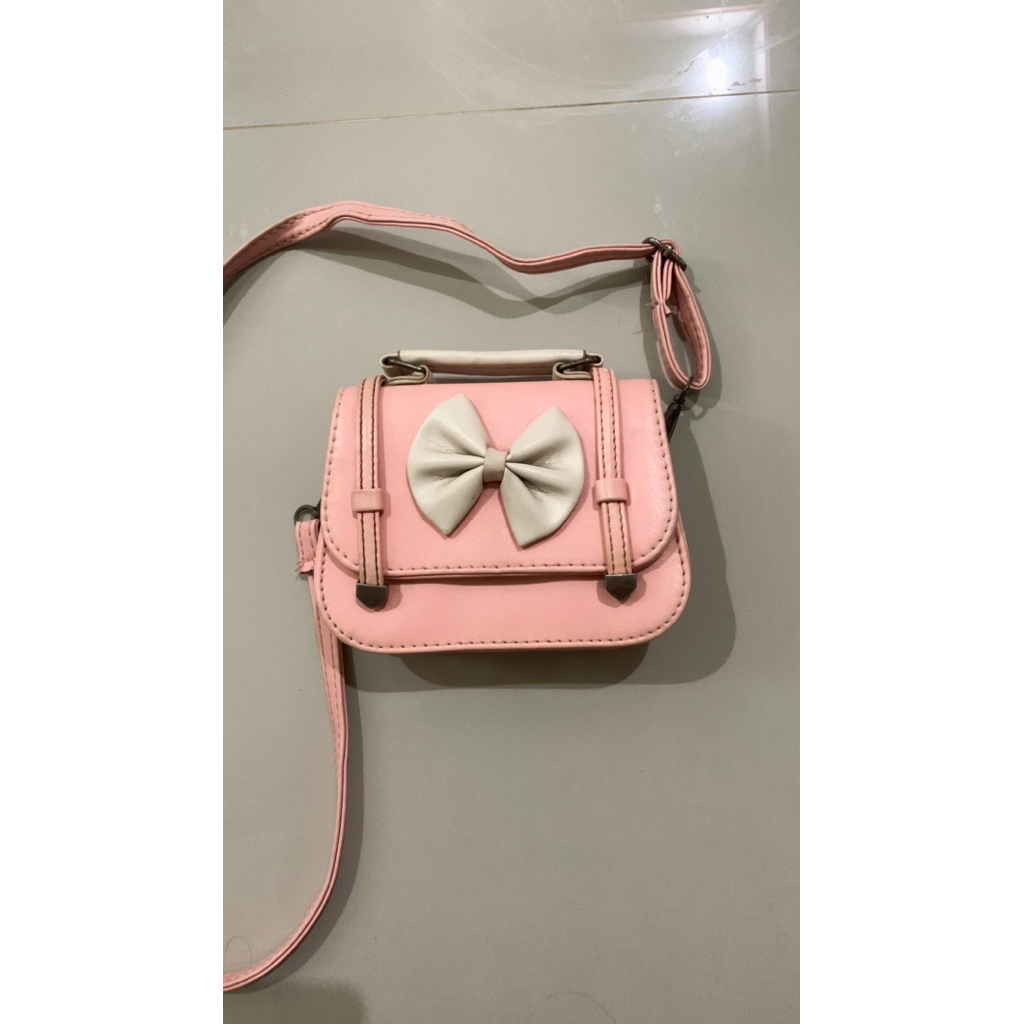 Tas selempang tali panjang (merek Naughty)