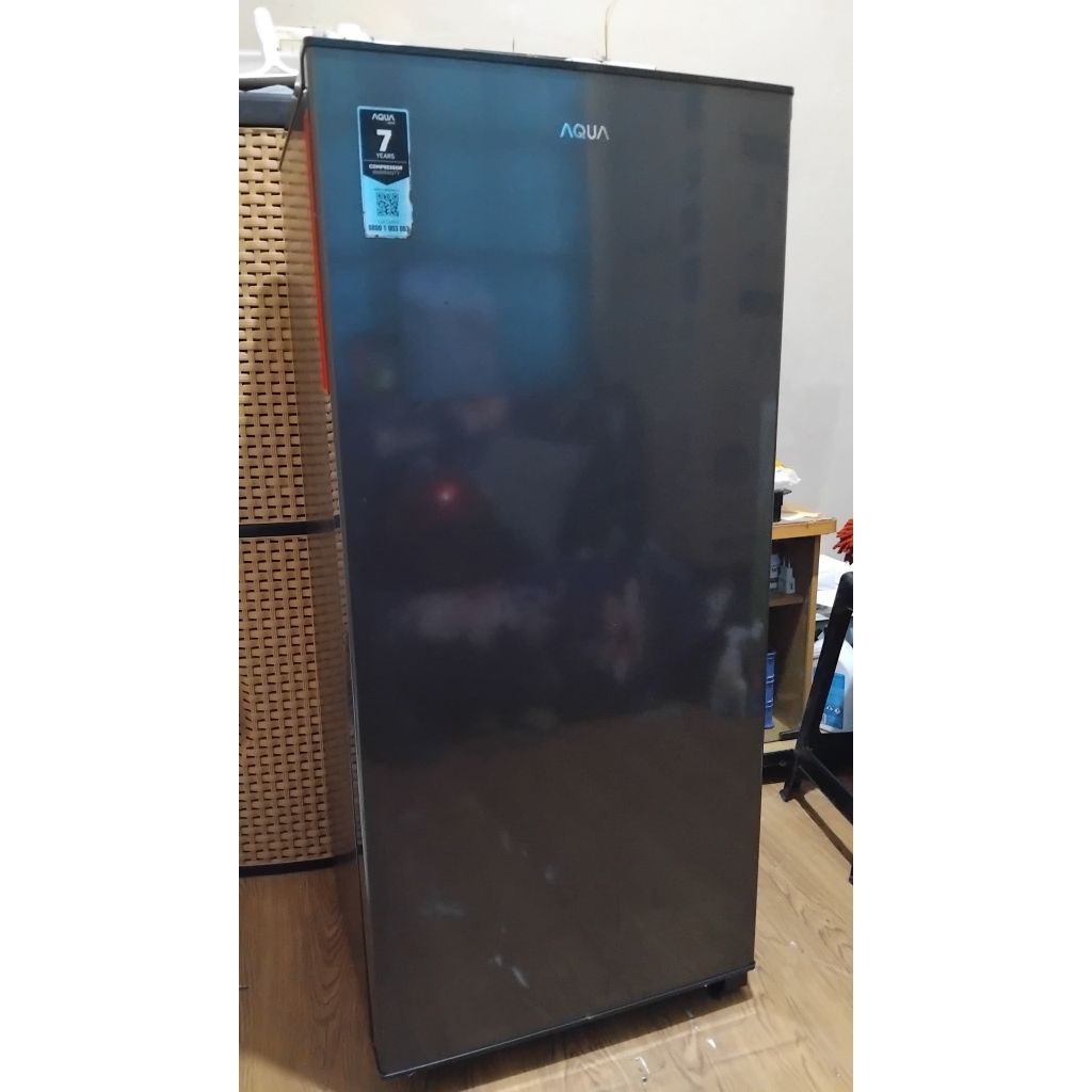 PRELOVED KULKAS AQUA AQR D191