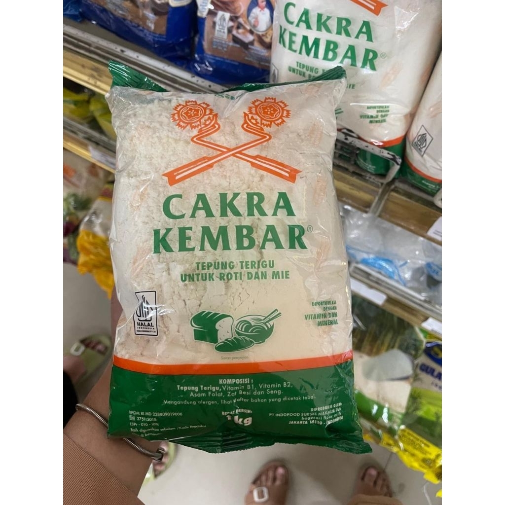 

Tepung Terigu Cakra Kembar 1 kg