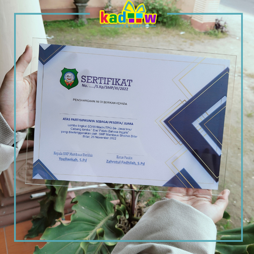 

Cetak Sertifikat Akrilik mengkilap Premium | Sehari jadi