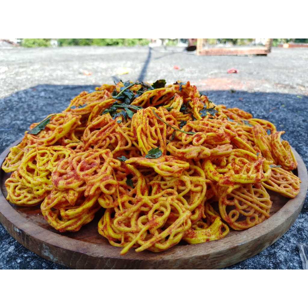 

SEBLAK KRUPUK MIE BANTAT 500 GRAM SI TILEUNG