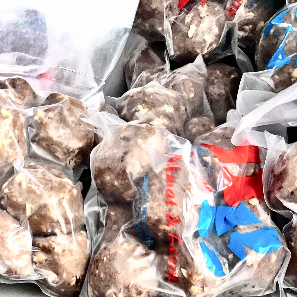 

Bakso Sapi Urat Cakres - Ekstra Daging Urat (Daging Sapi Segar)