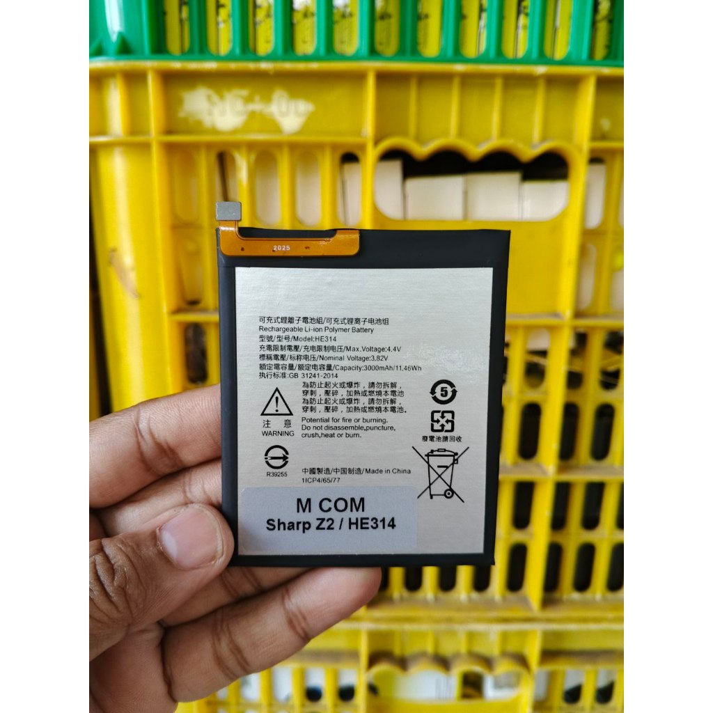 Baterai Sharp Aquos Z2 A1 FS8002 FS 8002 HE314 3000MAH