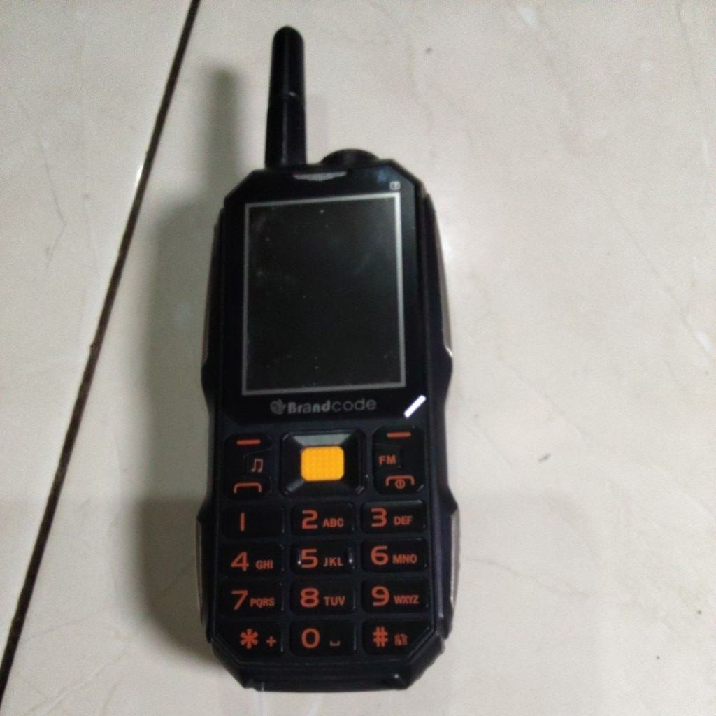 Handphone Brandcode bekas pakai.