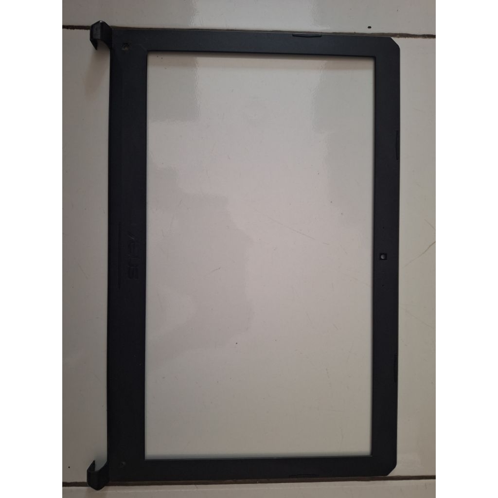 Frame LCD laptop Asus TUF Gaming FX504G repaired