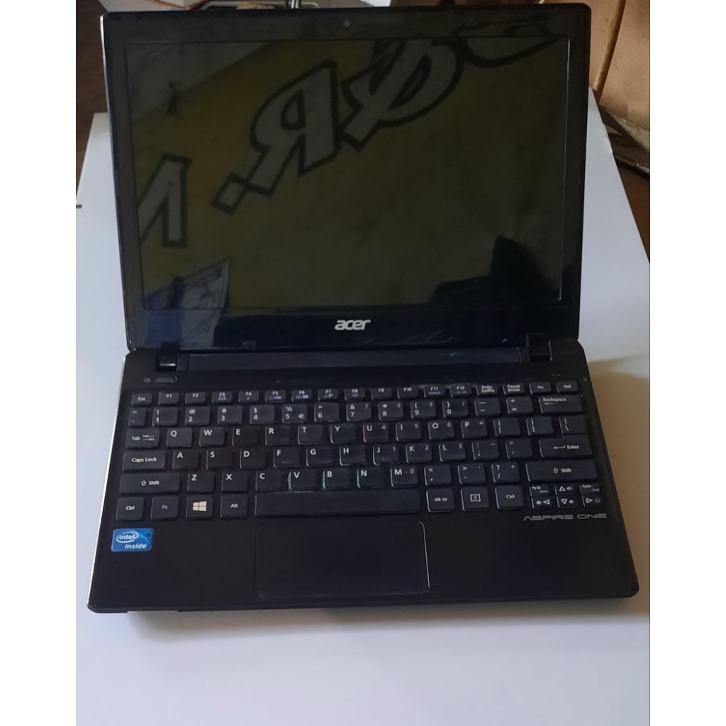 

notebok acer aspire one Q1VZC kondisi mati buat bahan