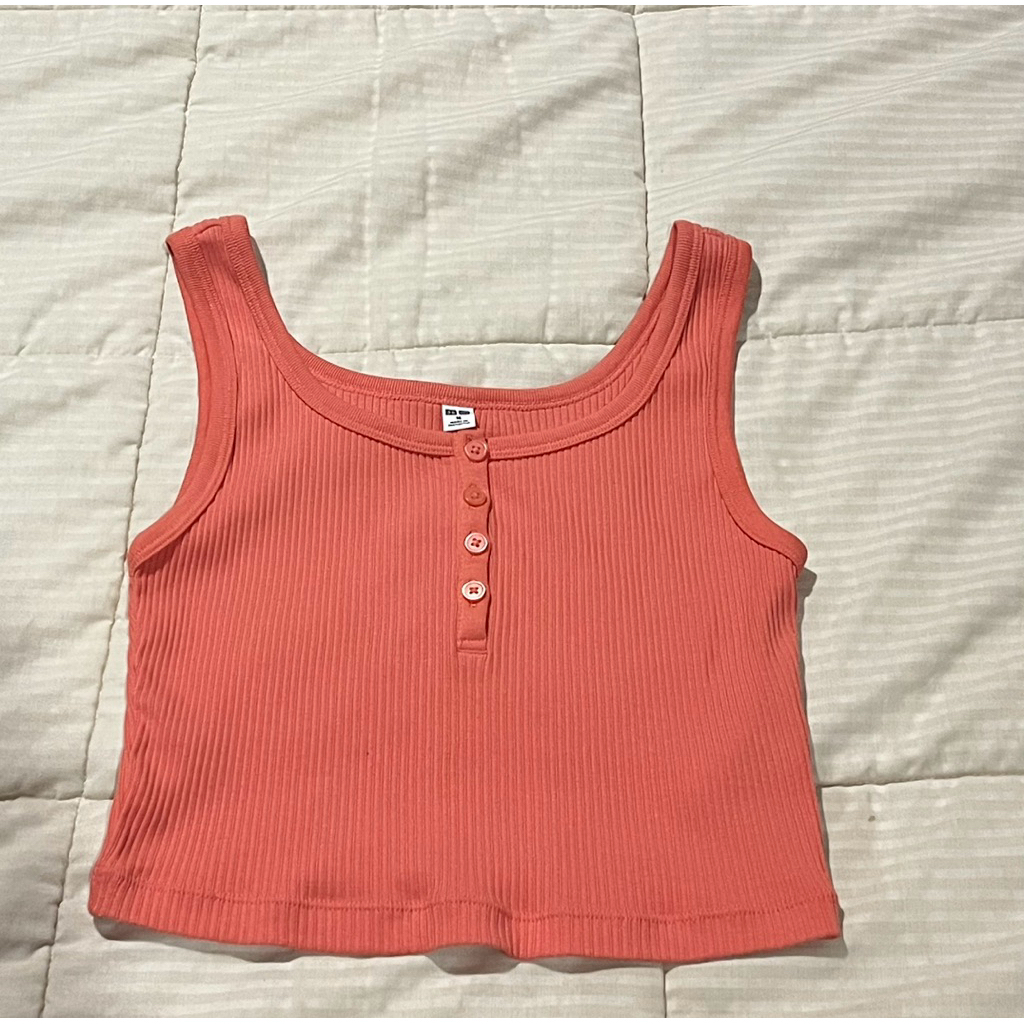 uniqlo henley crop top