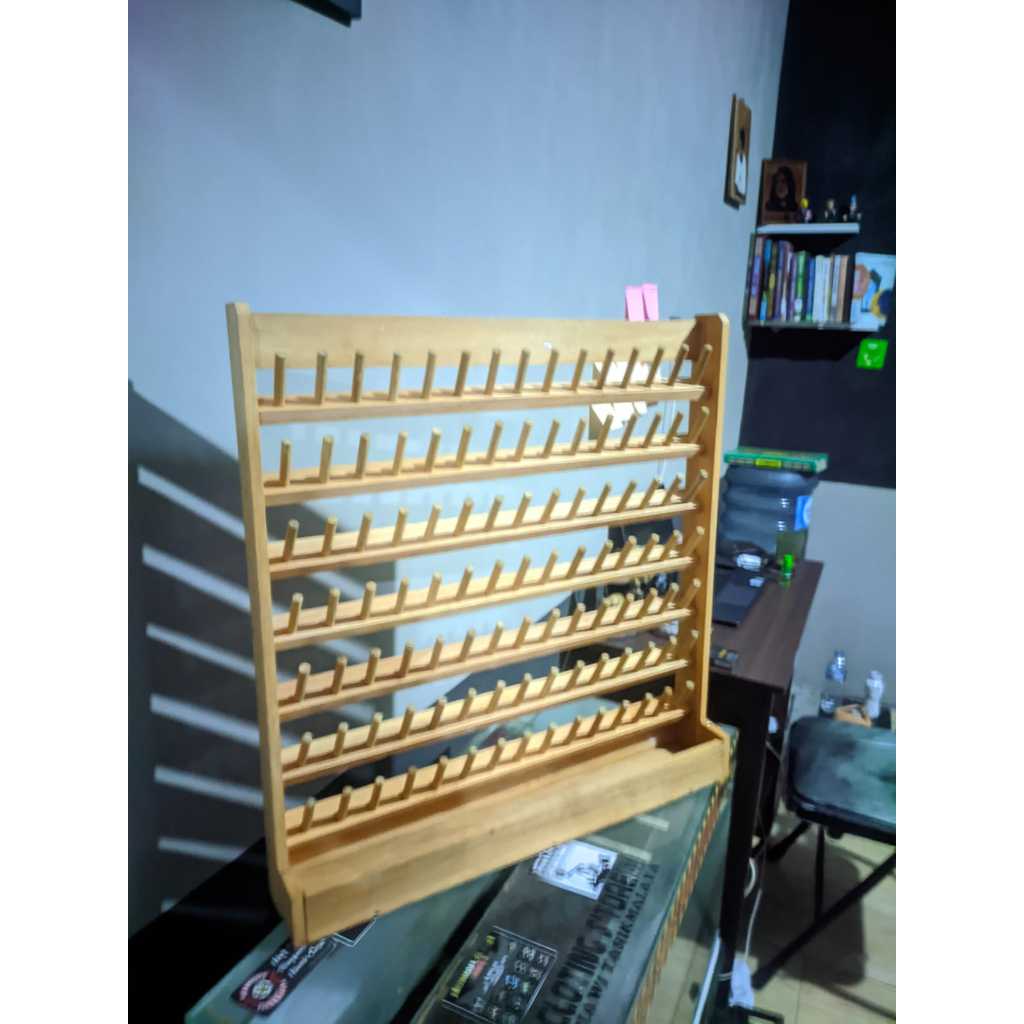 Thread Rack Kayu 105 Slot Tempat Benang Jahit / Rak Benang Bordir / Rak Penyimpanan Jahit